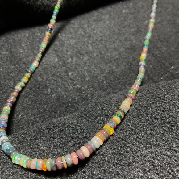 Natural Ethiopian Opal Multicolor Black Welo Opal Bead Gemstone Necklace - Picture 6 of 8